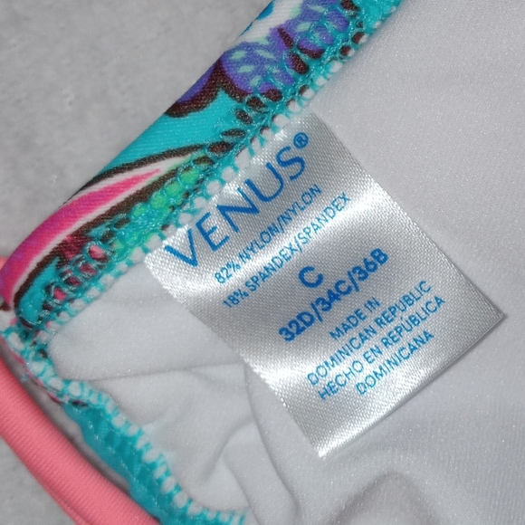 5 for $10 Venus Paisley Floral Tie Behind Bikini Top size 32D/34C/36B - Picture 3 of 4